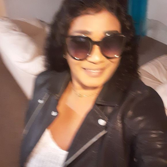 Meet your Posher, Lunise - Picture 1 of 1